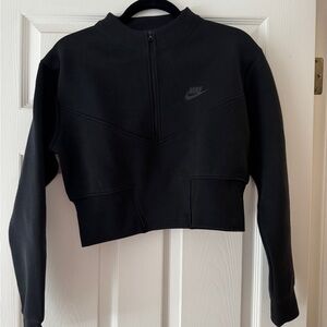 Nike Black 1/2 zip Cropped Sweatshirt